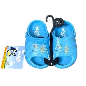 Adorable Bluey Sandals Size 7/8